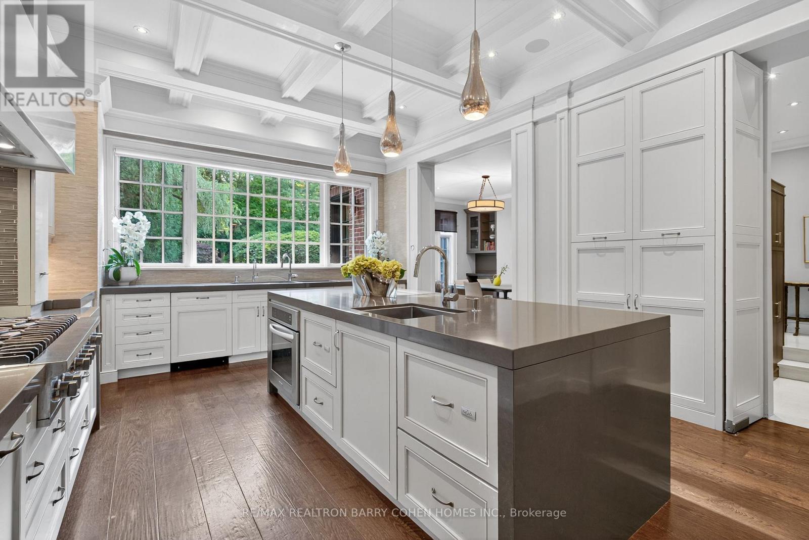 76 Arjay Crescent, Toronto, ON - Indoor Photo Showing Kitchen With Upgraded Kitchen