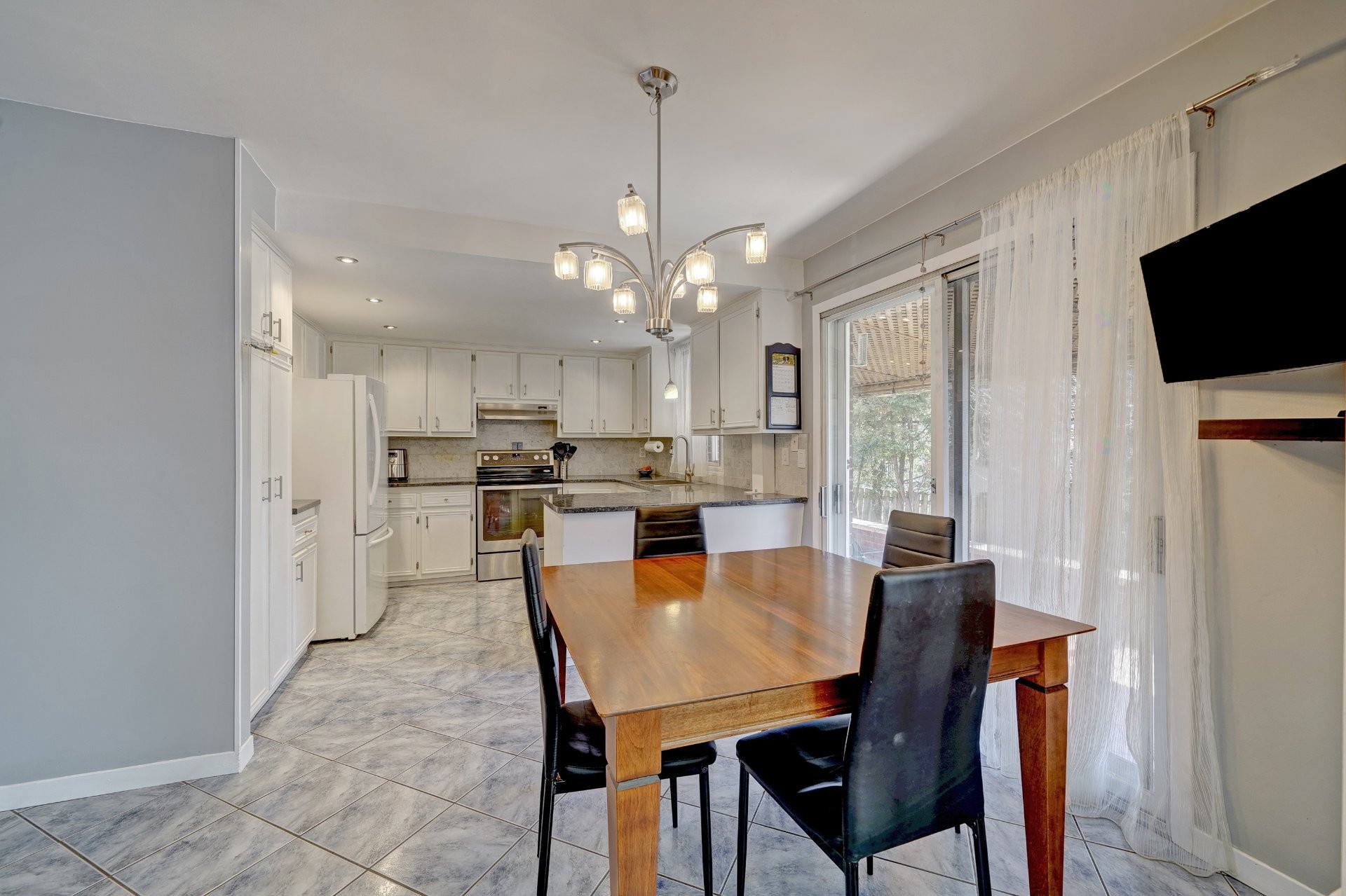 Vue d'ensemble - 2525 - 2535 Av. D'Athènes, Brossard, QC - Indoor Photo Showing Dining Room