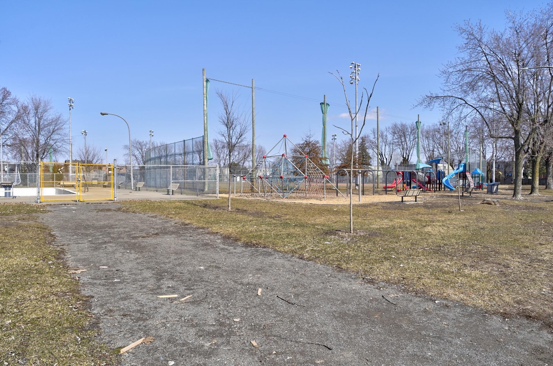 Autre - 2525 - 2535 Av. D'Athènes, Brossard, QC - Outdoor