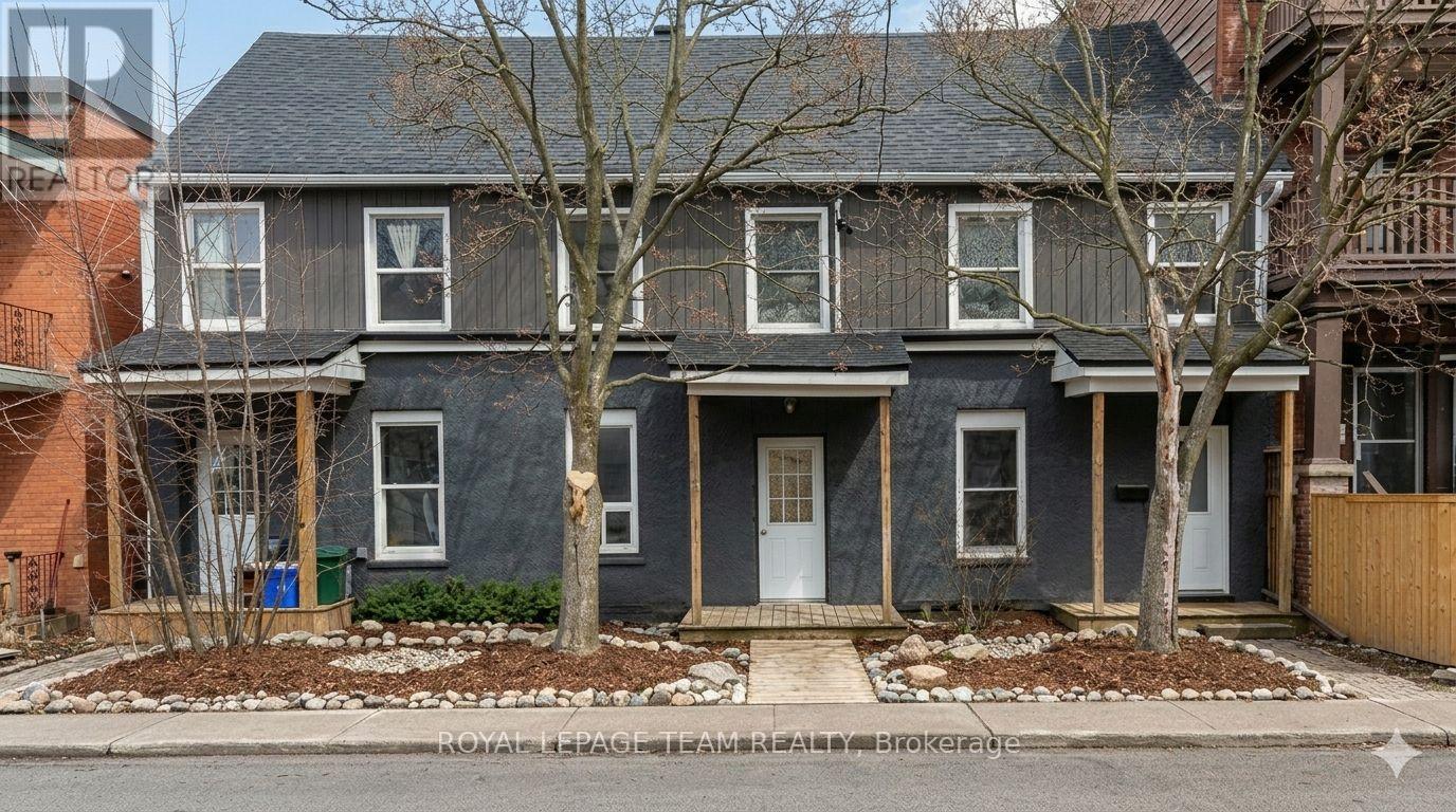 147 St Andrew Street, Ottawa, ON - Outdoor With Facade