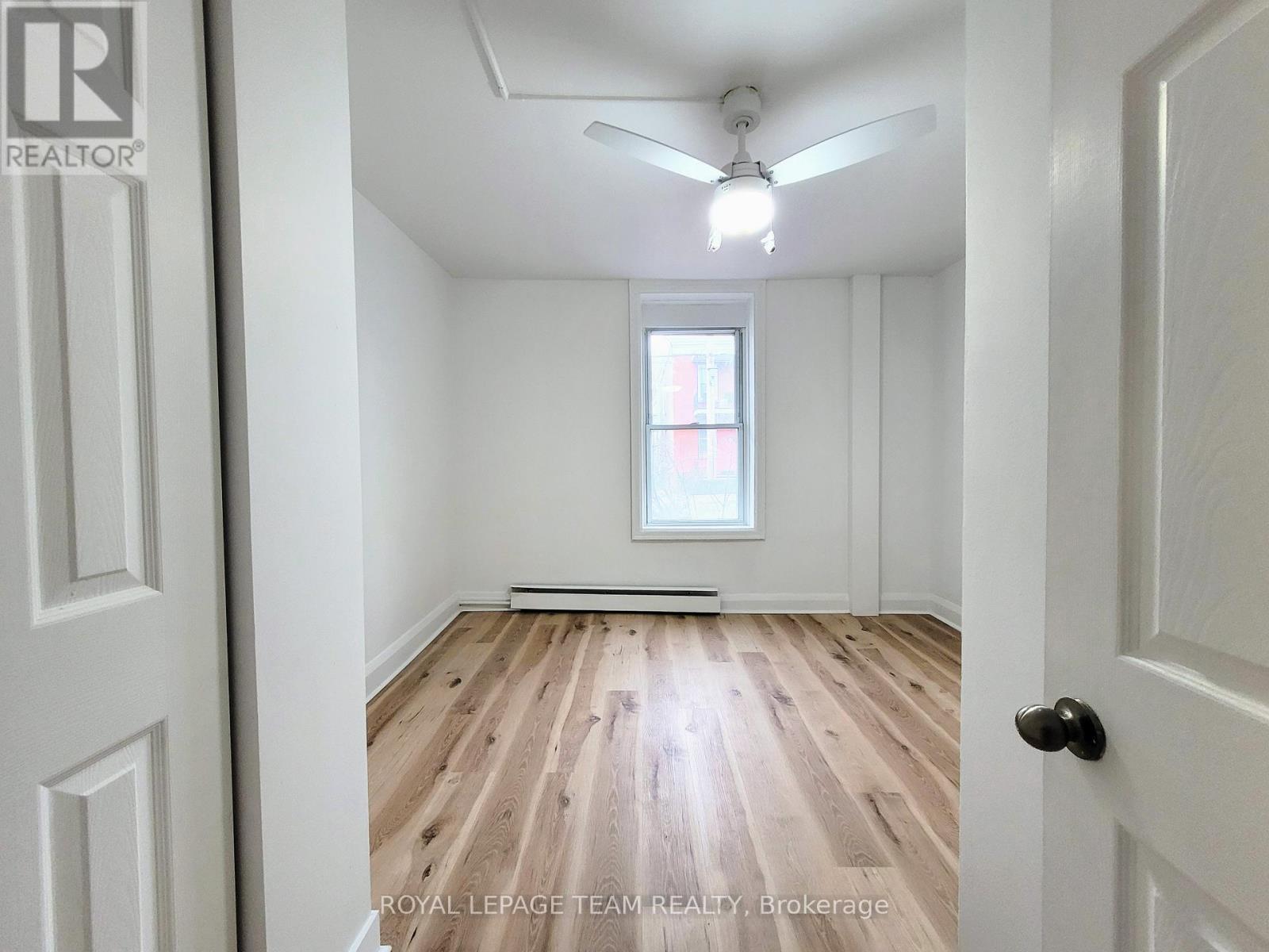 147 St Andrew Street, Ottawa, ON - Indoor Photo Showing Other Room