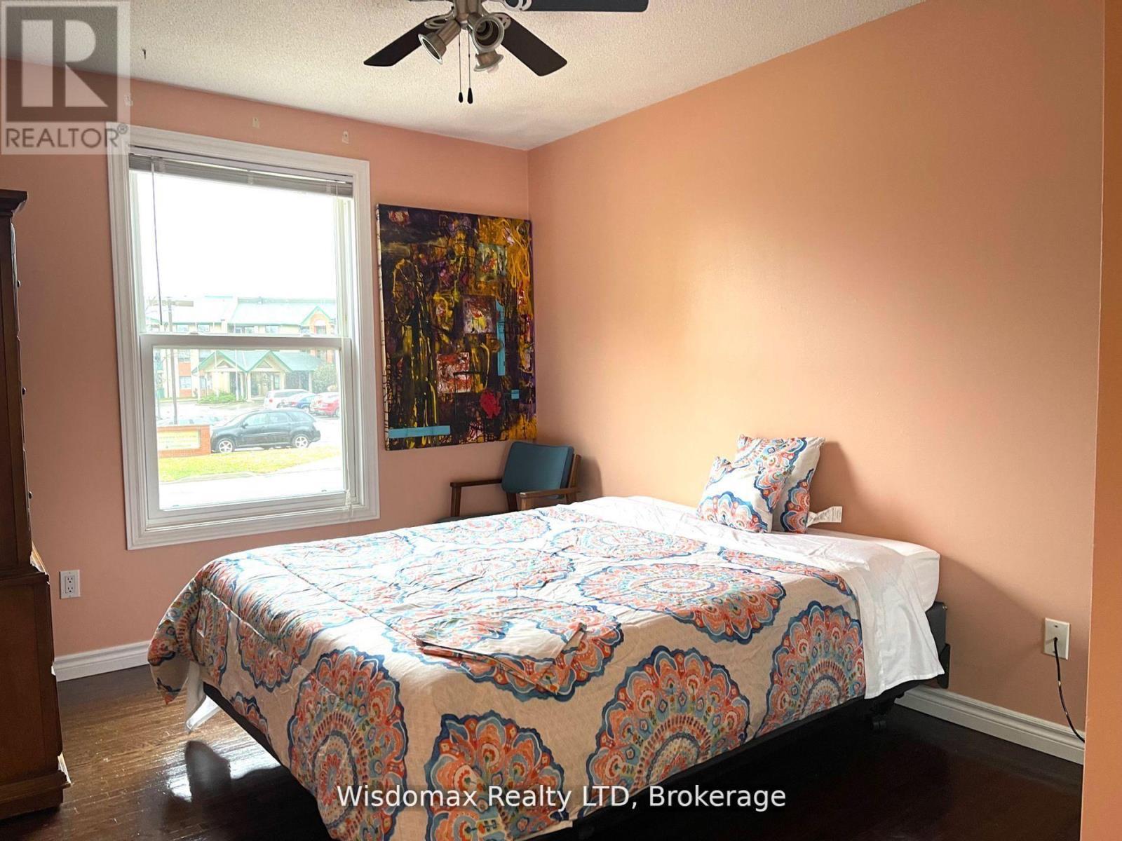 7 Greenmeadow Court, St. Catharines (Fairview), ON - Indoor Photo Showing Bedroom