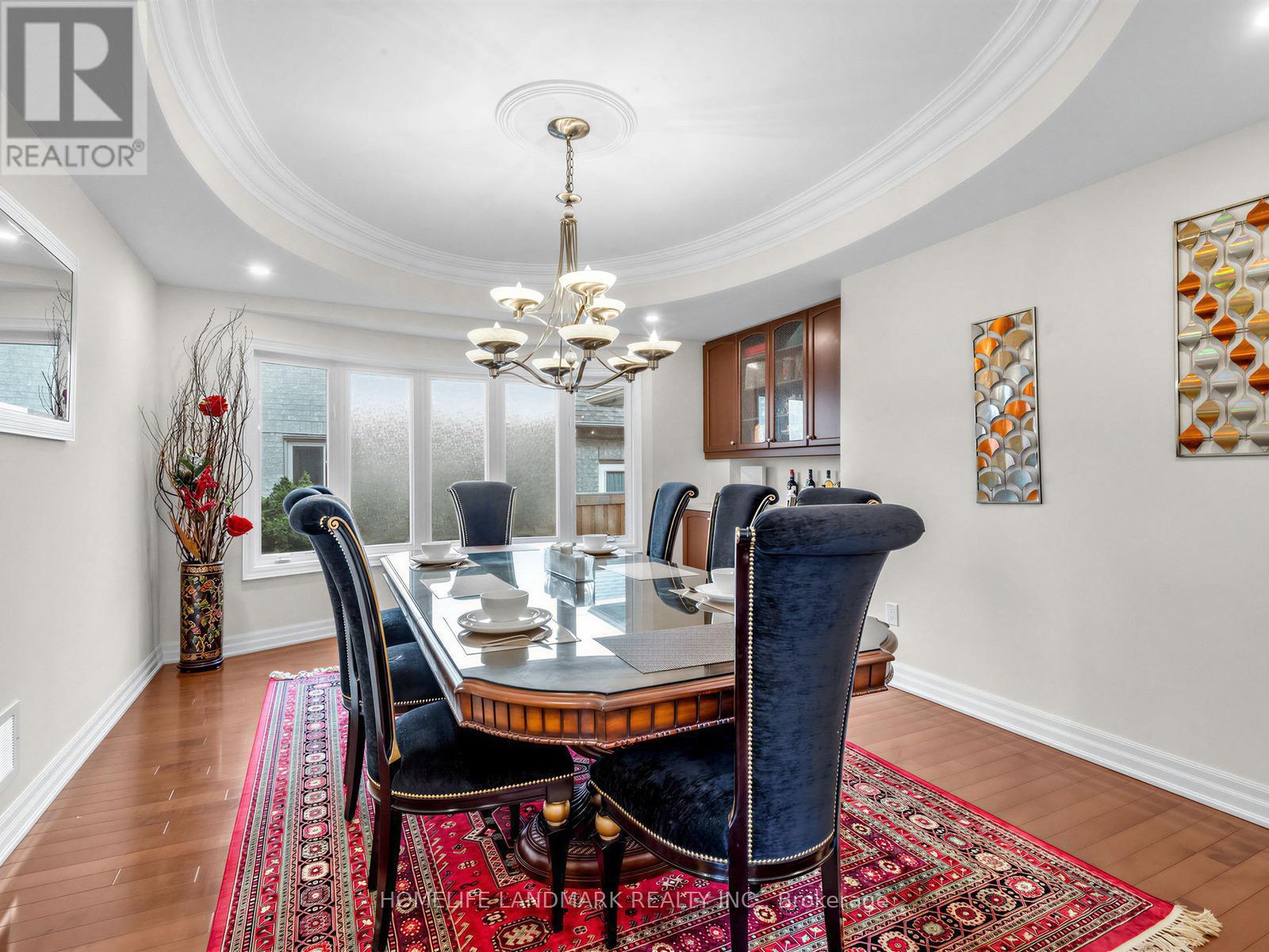 59 Black Walnut Crescent, Richmond Hill, ON - Indoor Photo Showing Dining Room