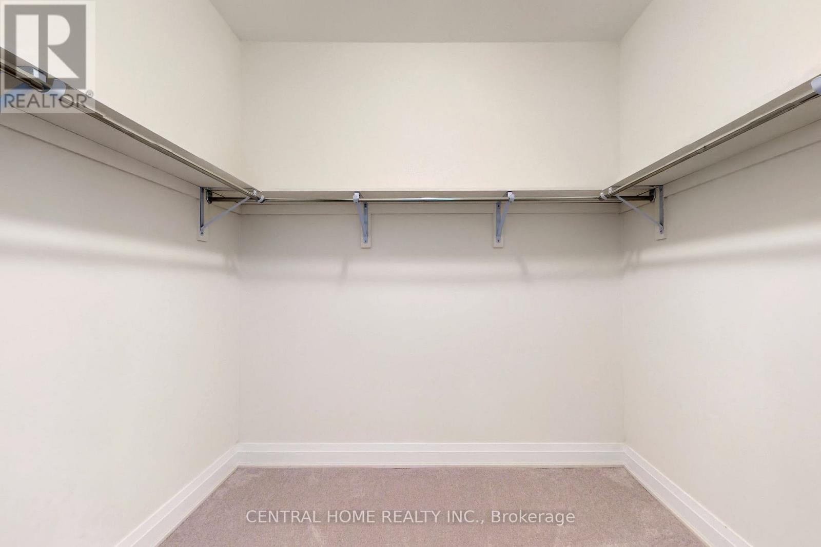 27 Upbound Court, East Gwillimbury, ON - Indoor With Storage