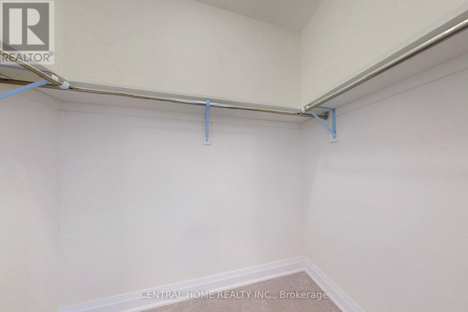 27 Upbound Court, East Gwillimbury, ON - Indoor With Storage