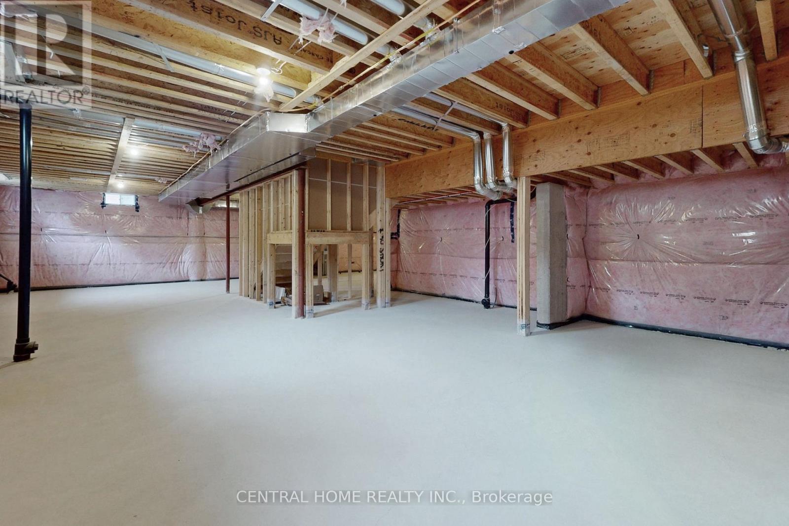 27 Upbound Court, East Gwillimbury, ON - Indoor Photo Showing Basement