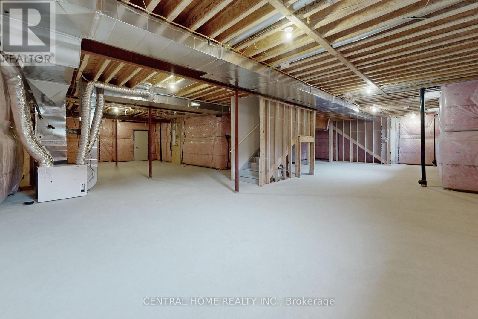 27 Upbound Court, East Gwillimbury, ON - Indoor Photo Showing Basement