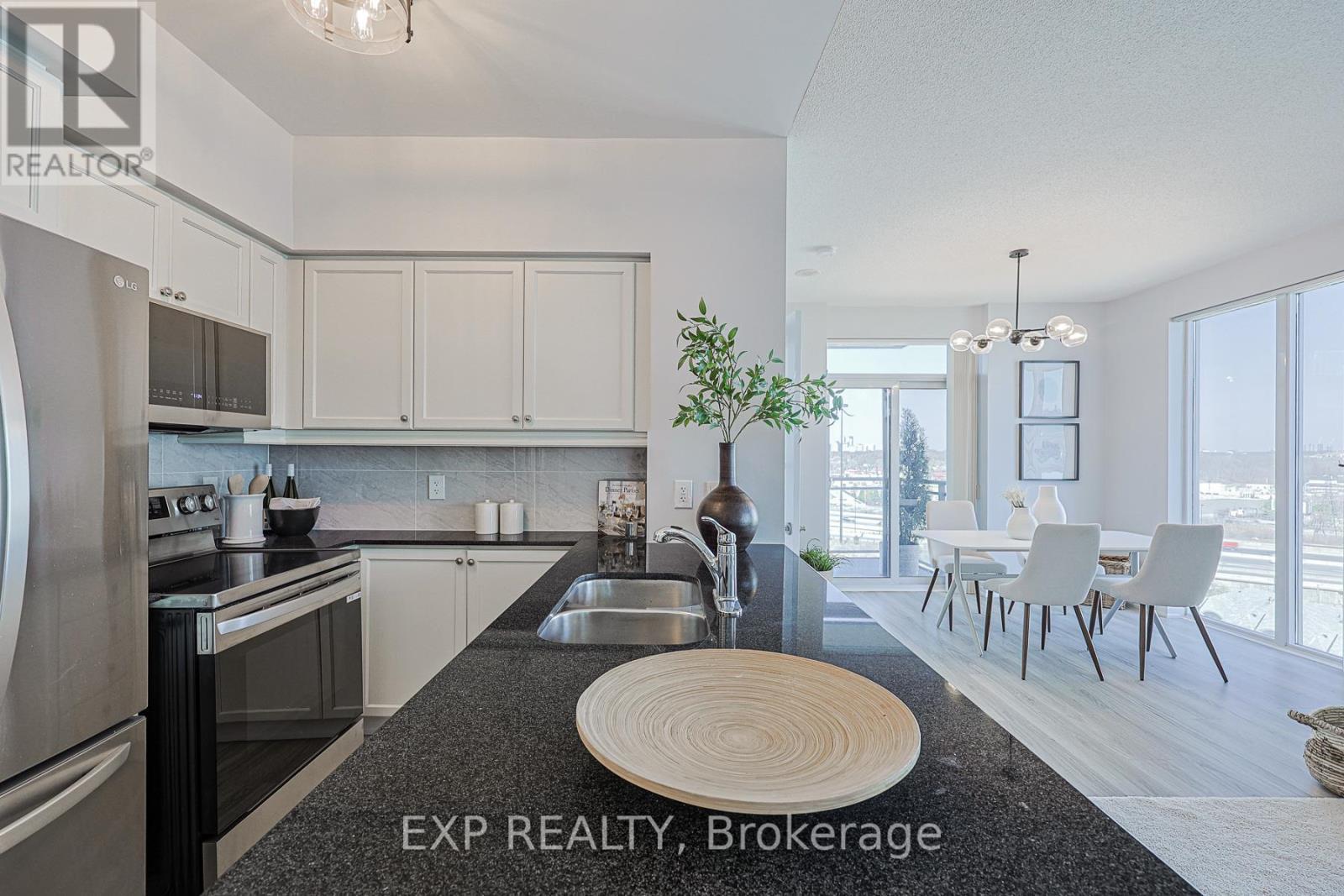 1101 - 58 Marine Parade Drive, Toronto, ON - Indoor Photo Showing Kitchen With Stainless Steel Kitchen With Double Sink With Upgraded Kitchen