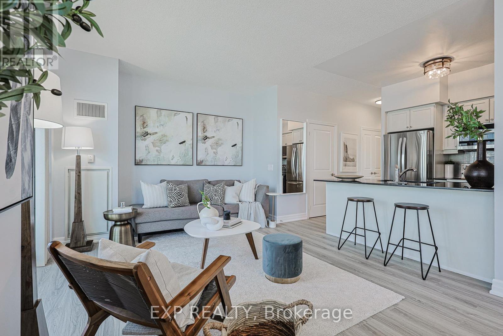 1101 - 58 Marine Parade Drive, Toronto, ON - Indoor