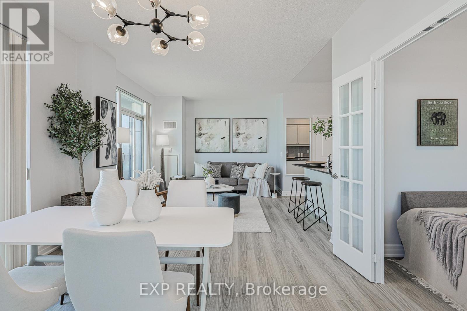 1101 - 58 Marine Parade Drive, Toronto, ON - Indoor Photo Showing Dining Room