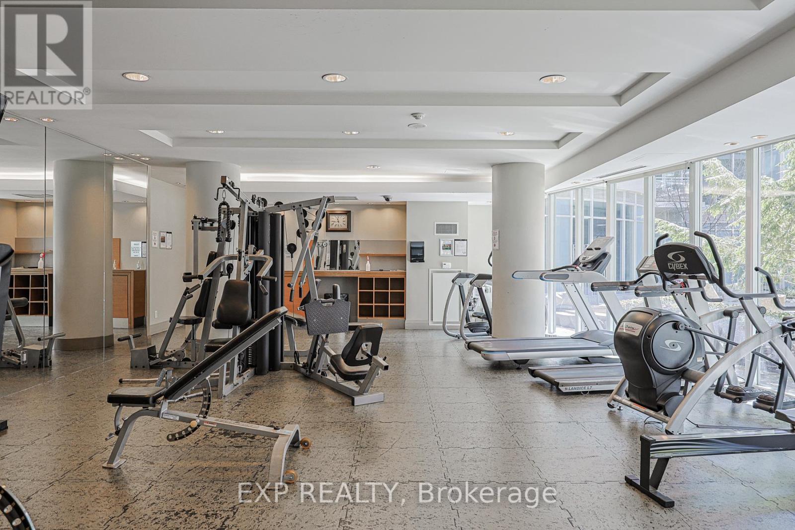 1101 - 58 Marine Parade Drive, Toronto, ON - Indoor Photo Showing Gym Room