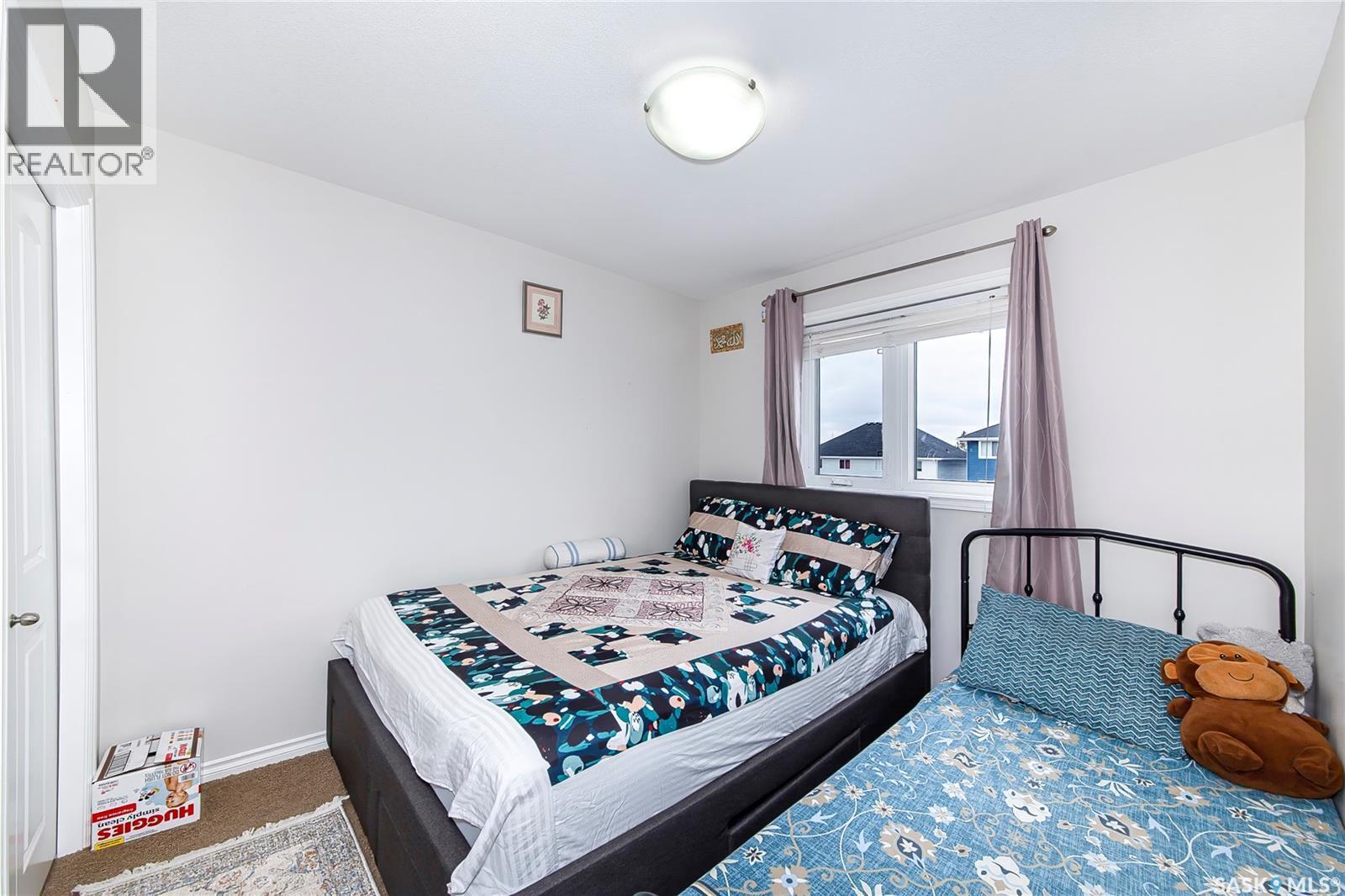 515 Coad Crescent, Saskatoon, SK - Indoor Photo Showing Bedroom