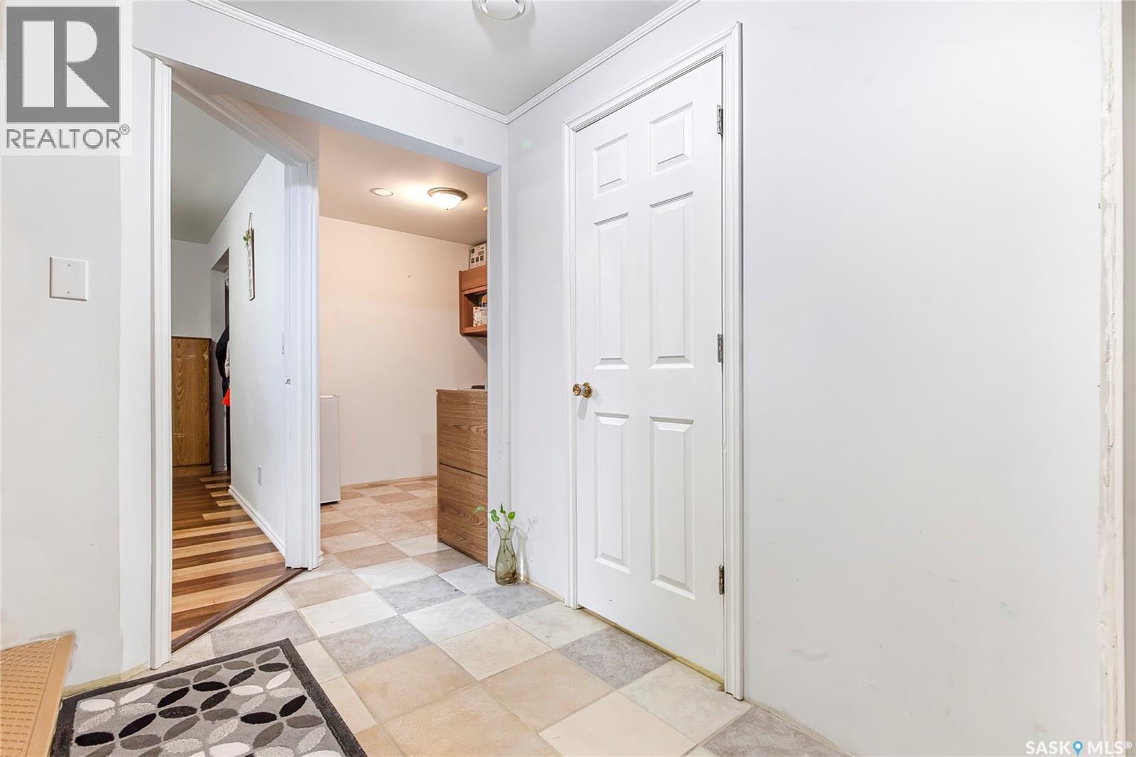 515 Coad Crescent, Saskatoon, SK - Indoor Photo Showing Other Room