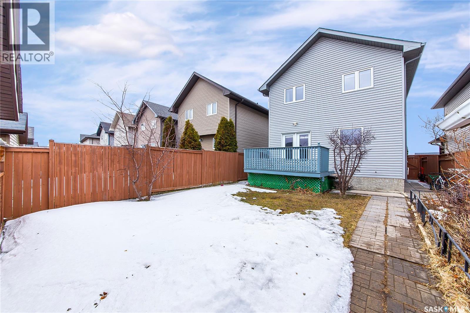 515 Coad Crescent, Saskatoon, SK - Outdoor With Deck Patio Veranda