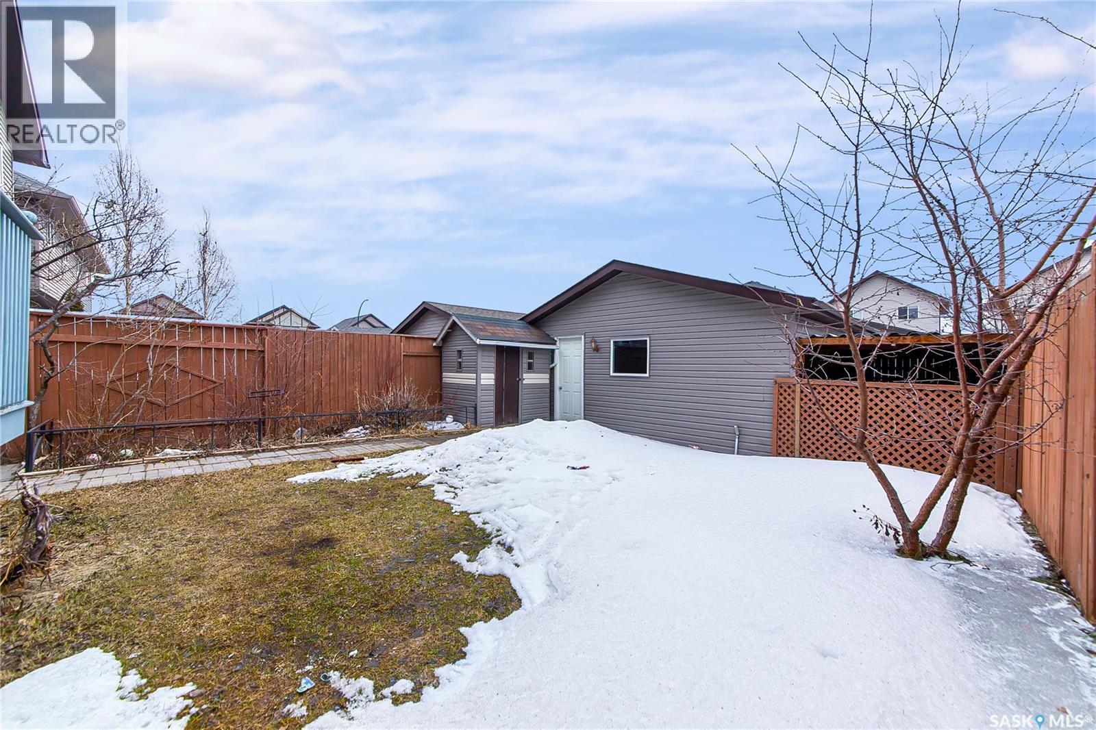 515 Coad Crescent, Saskatoon, SK - Outdoor