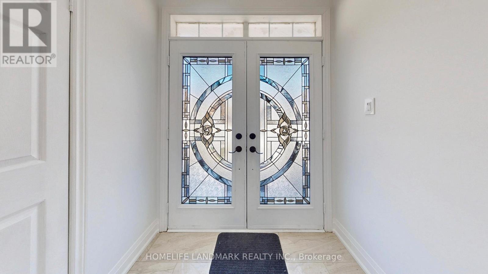 32 Arco Circle, Vaughan, ON - Indoor Photo Showing Other Room