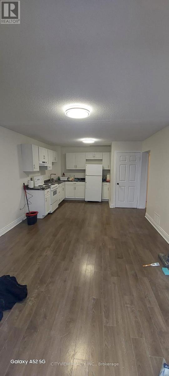28 Foxacre Row, Brampton, ON - Indoor Photo Showing Garage
