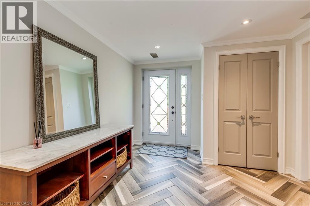 4306 Lakeshore Road, Burlington, ON - Indoor Photo Showing Other Room