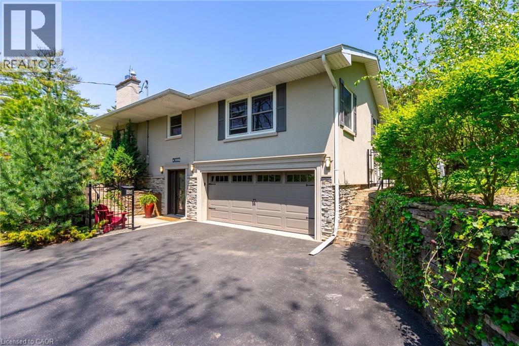 4306 Lakeshore Road, Burlington, ON - Outdoor