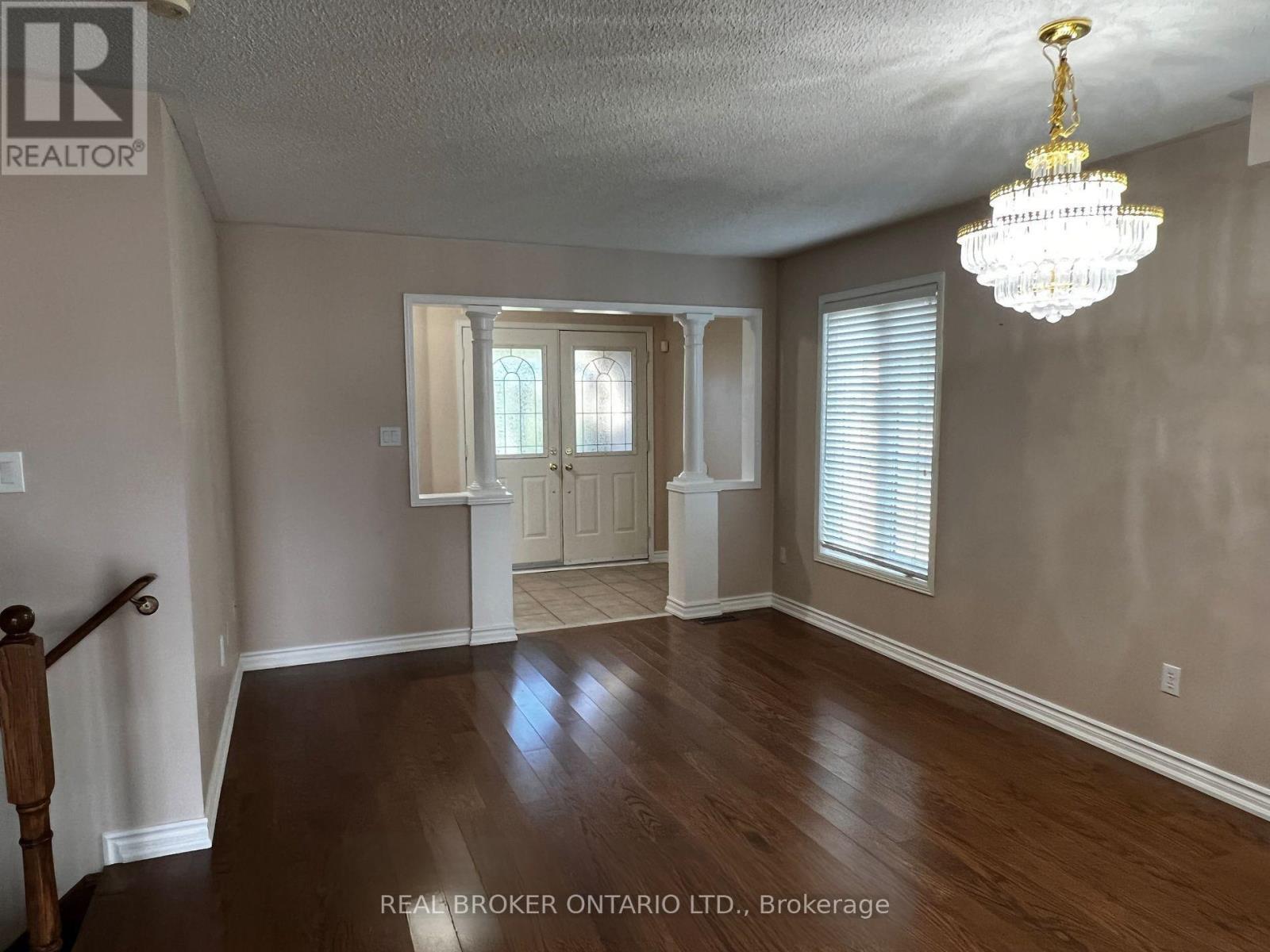7315 Lowville Heights, Mississauga, ON - Indoor Photo Showing Other Room