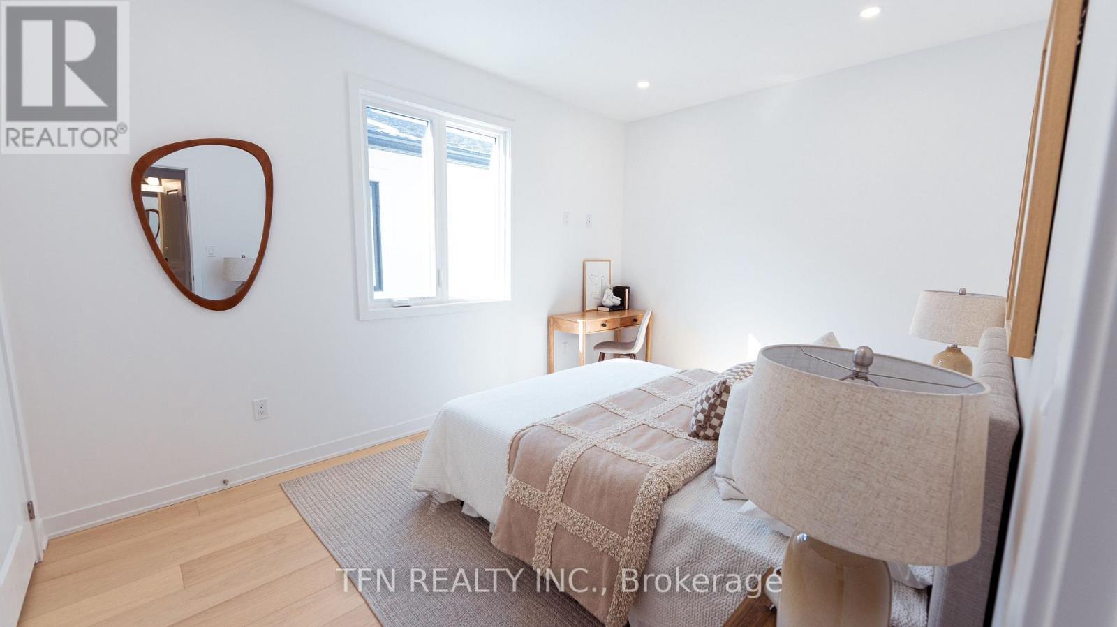 12 Imogene Court S, Richmond Hill, ON - Indoor Photo Showing Bedroom