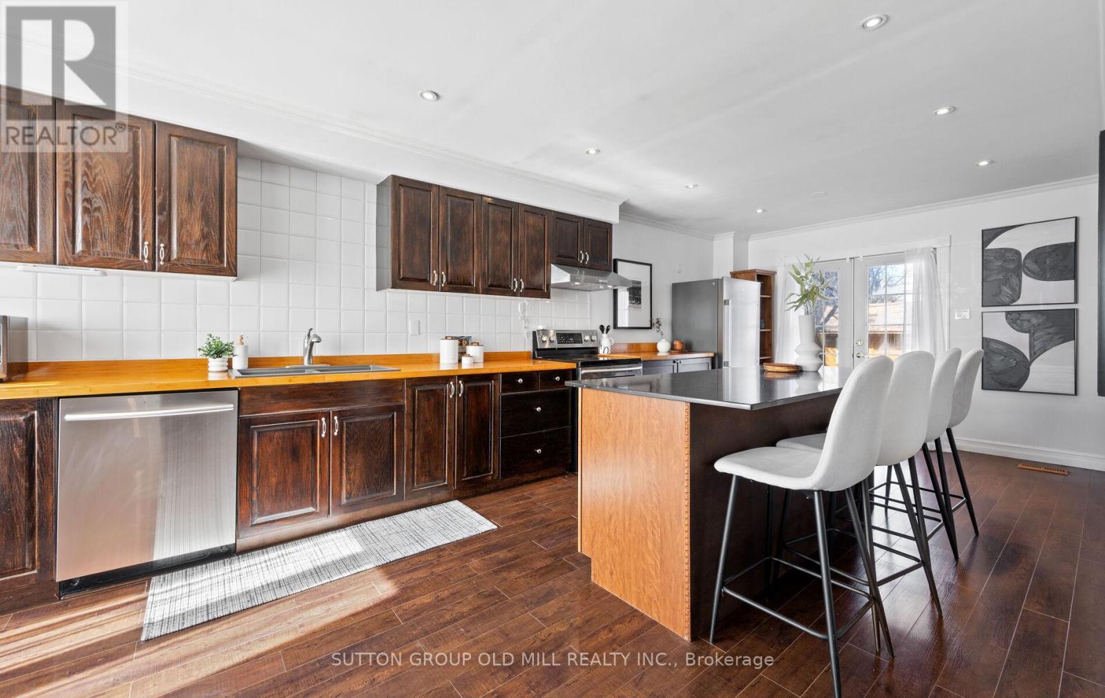 1433 Andros Boulevard, Mississauga, ON - Indoor Photo Showing Kitchen
