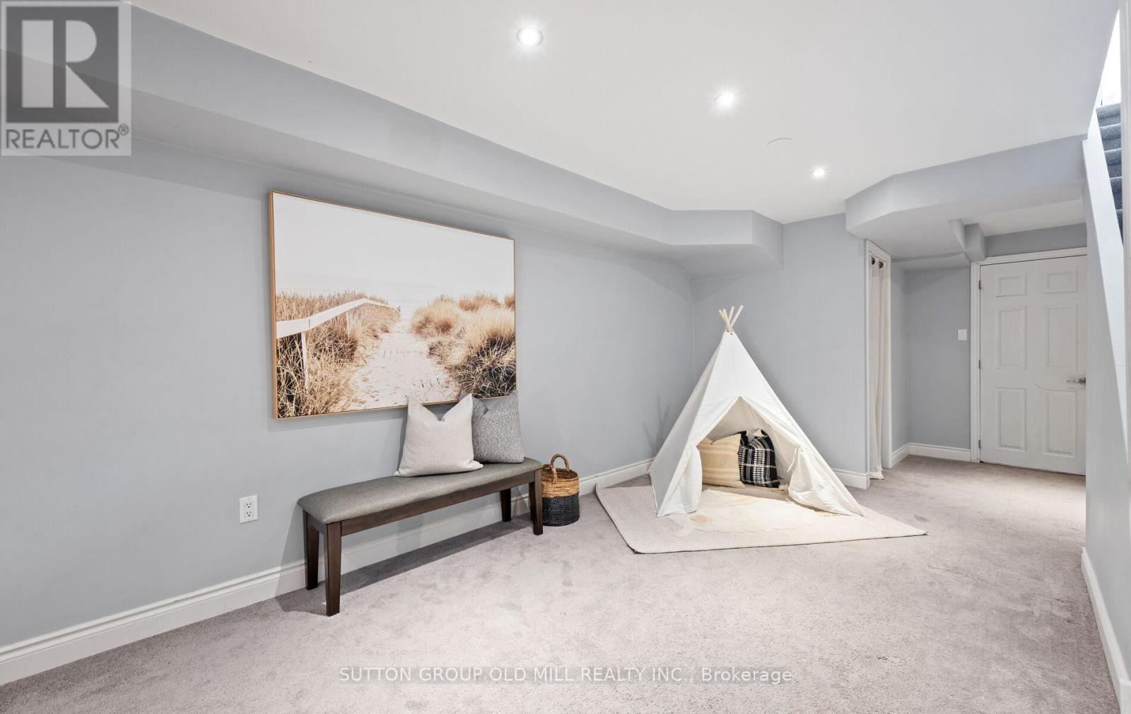 1433 Andros Boulevard, Mississauga, ON - Indoor Photo Showing Other Room