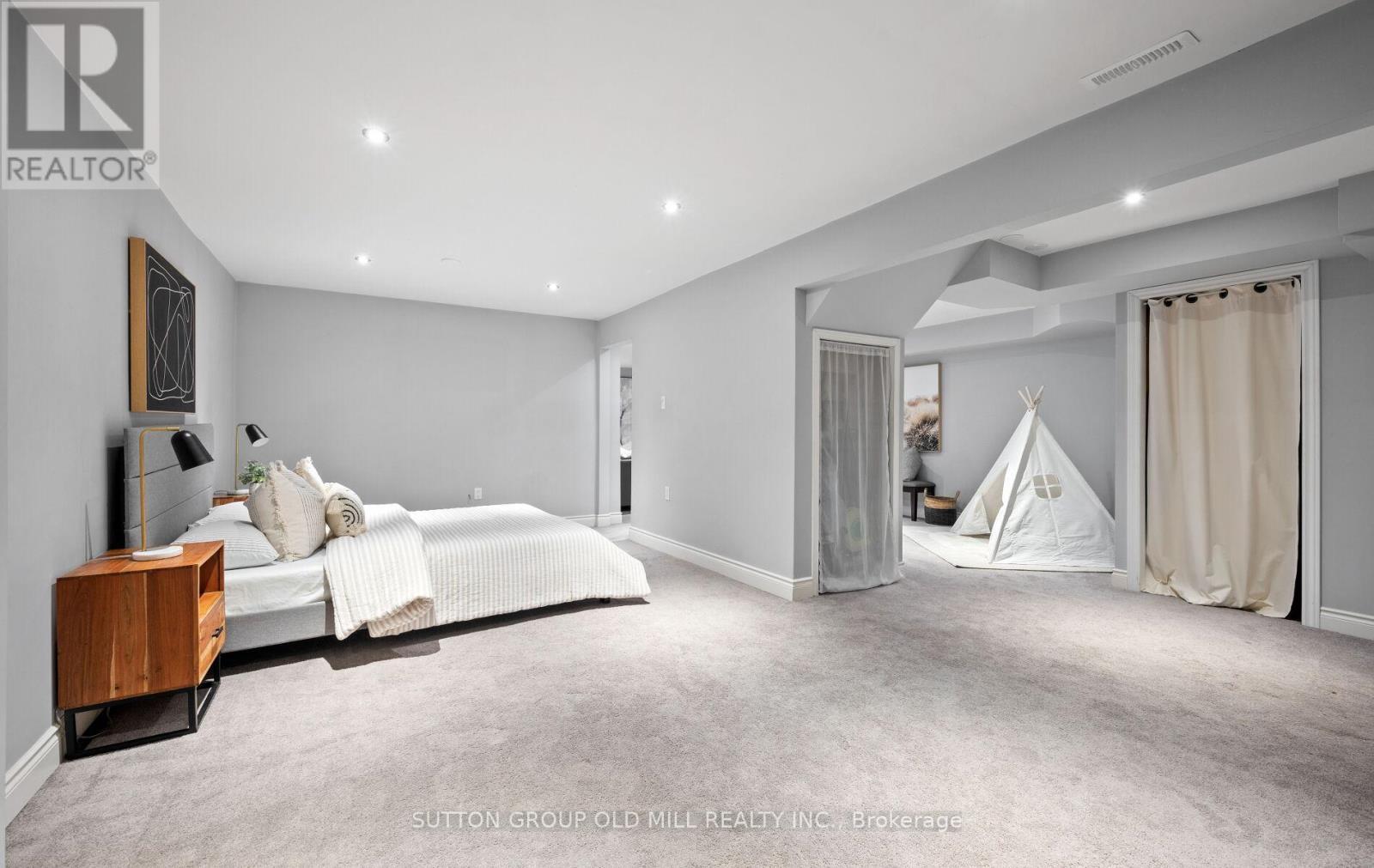 1433 Andros Boulevard, Mississauga, ON - Indoor