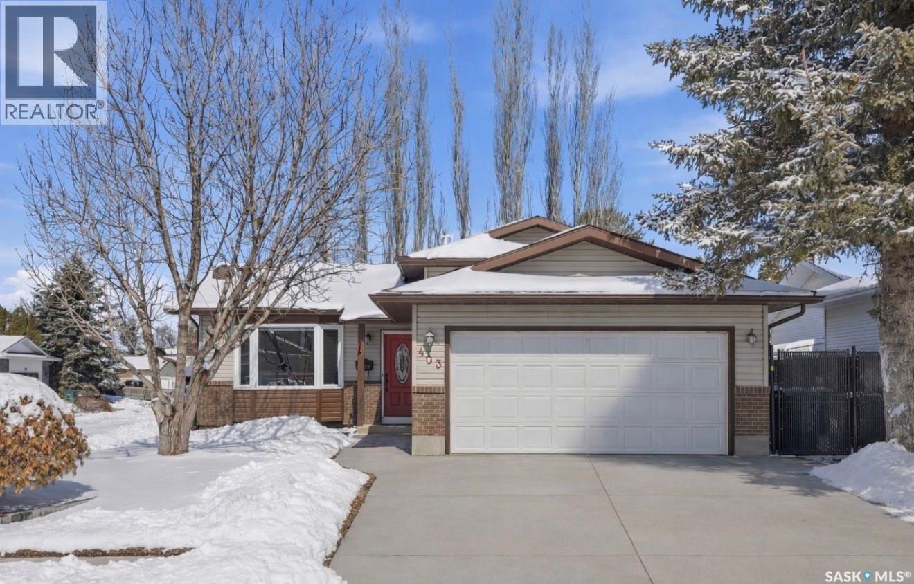 403 Bronson Crescent, Saskatoon, SK - Outdoor With Facade