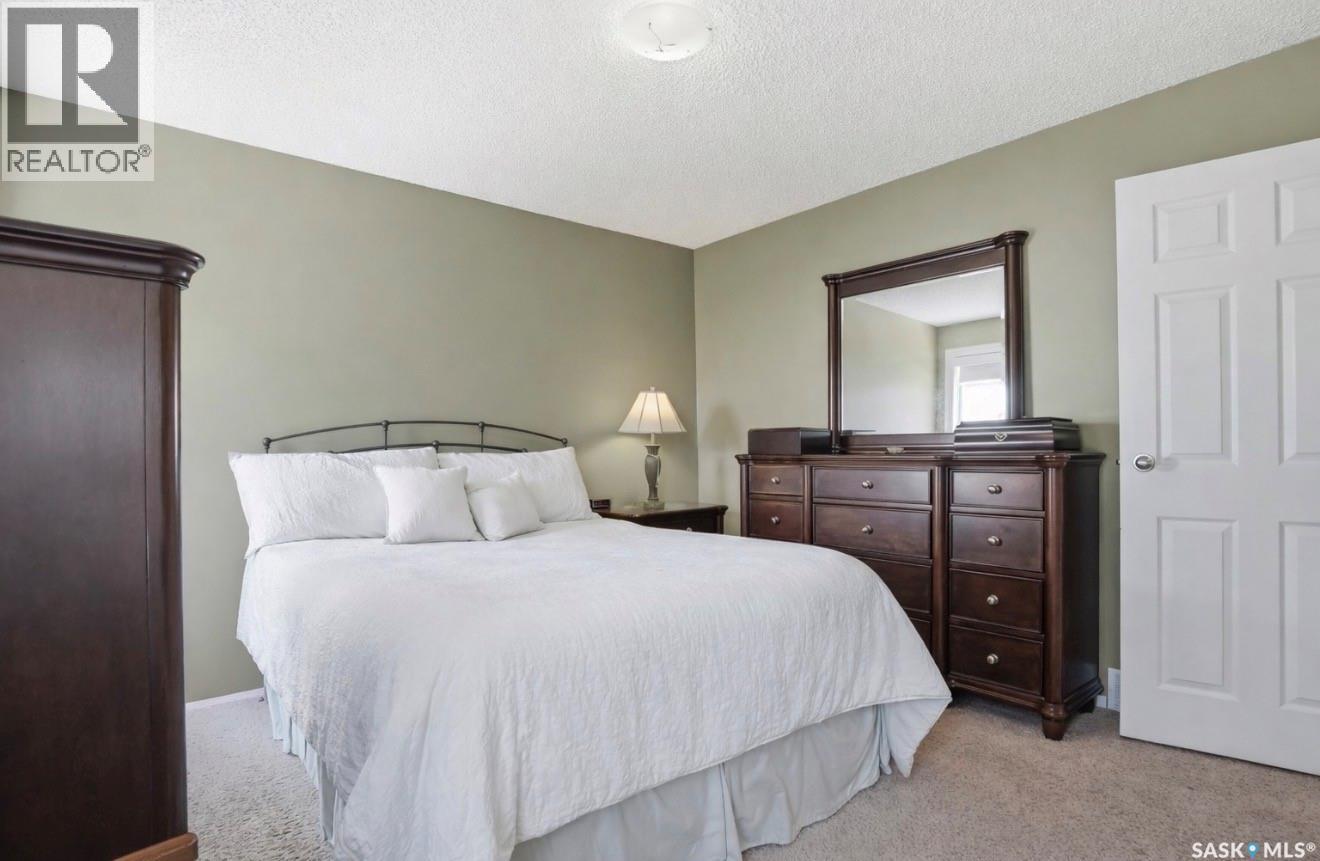 403 Bronson Crescent, Saskatoon, SK - Indoor Photo Showing Bedroom