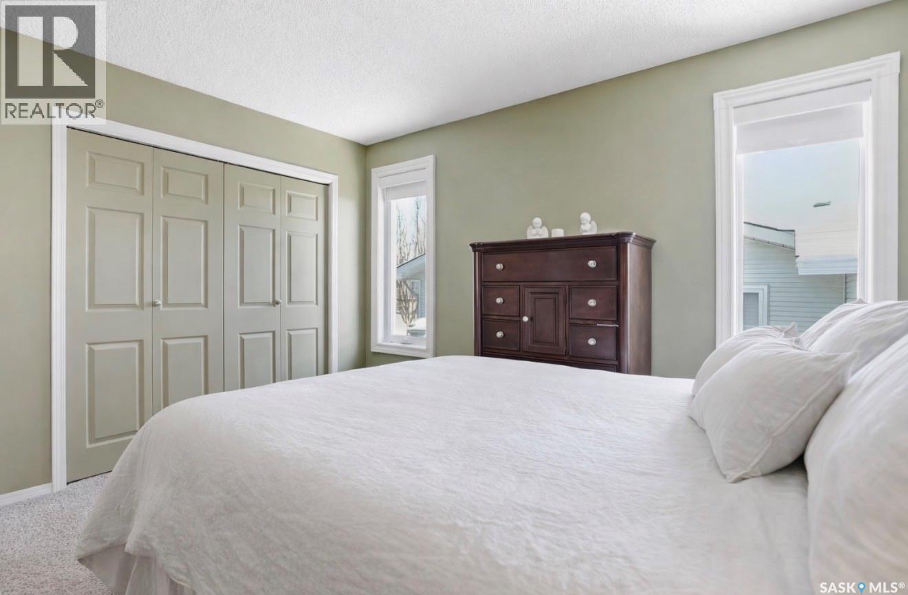 403 Bronson Crescent, Saskatoon, SK - Indoor Photo Showing Bedroom