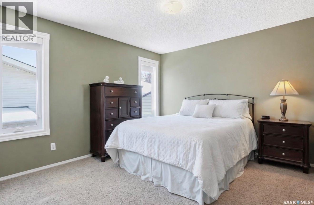 403 Bronson Crescent, Saskatoon, SK - Indoor Photo Showing Bedroom