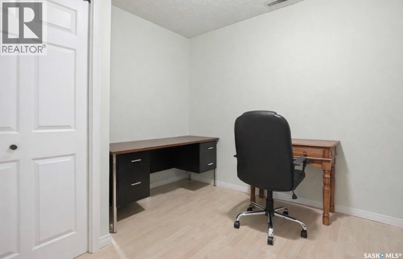 403 Bronson Crescent, Saskatoon, SK - Indoor Photo Showing Office