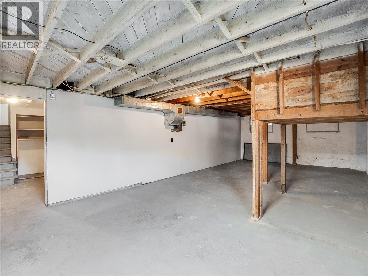 2172 Second Avenue, Trail, BC - Indoor
