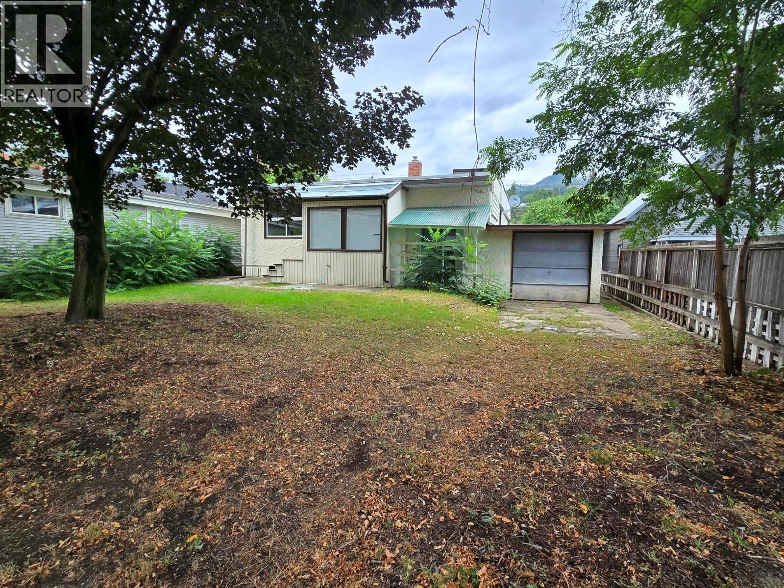 2172 Second Avenue, Trail, BC - Outdoor