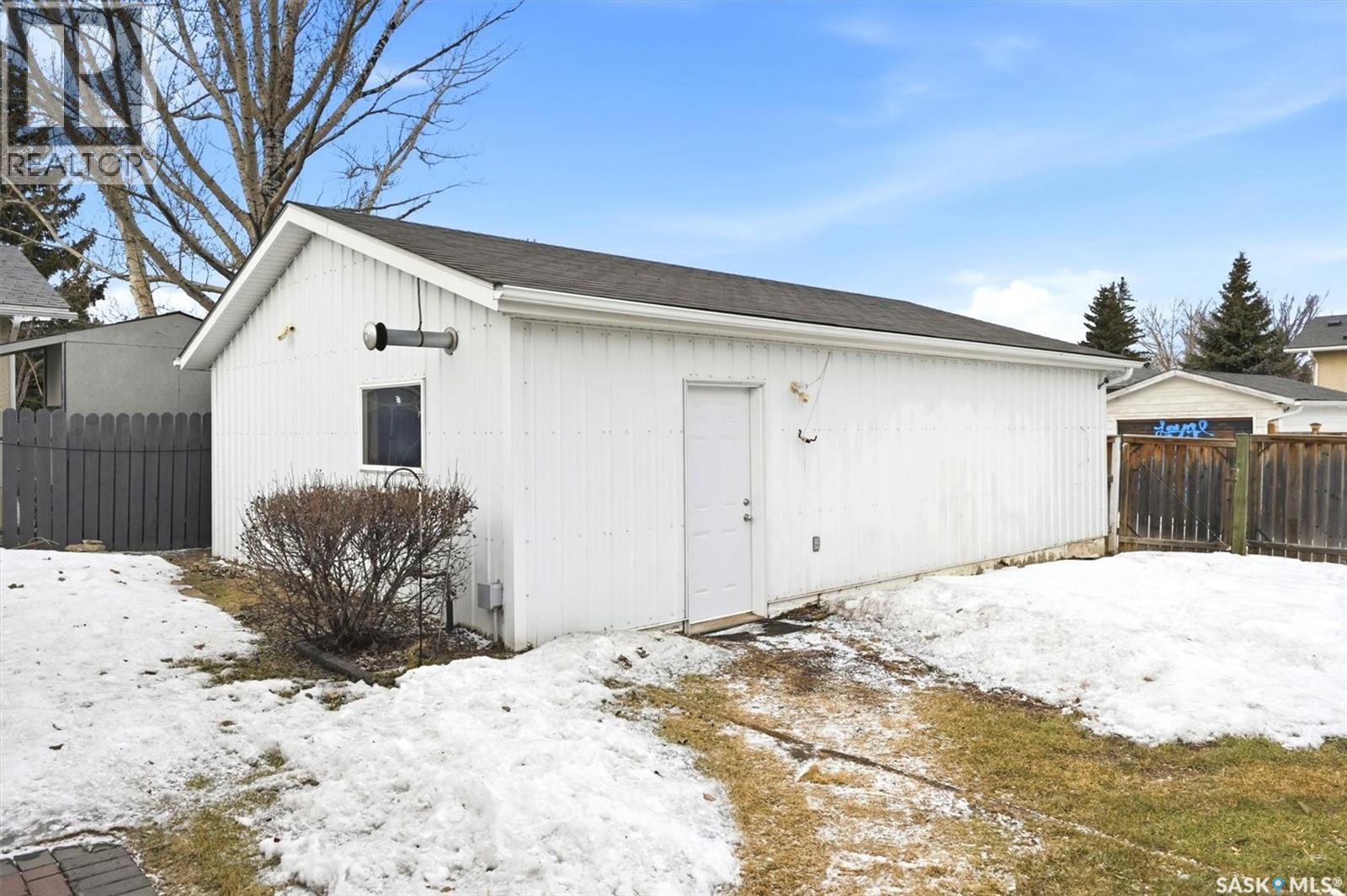 17 Malta Crescent, Saskatoon, SK - Outdoor