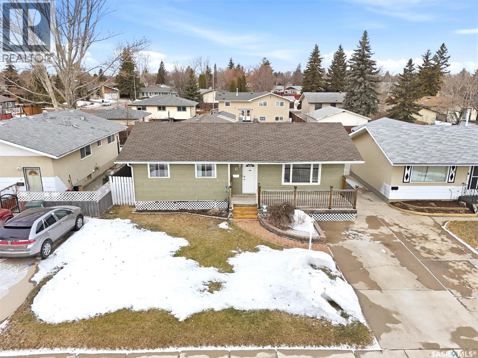 17 Malta Crescent, Saskatoon, SK - Outdoor