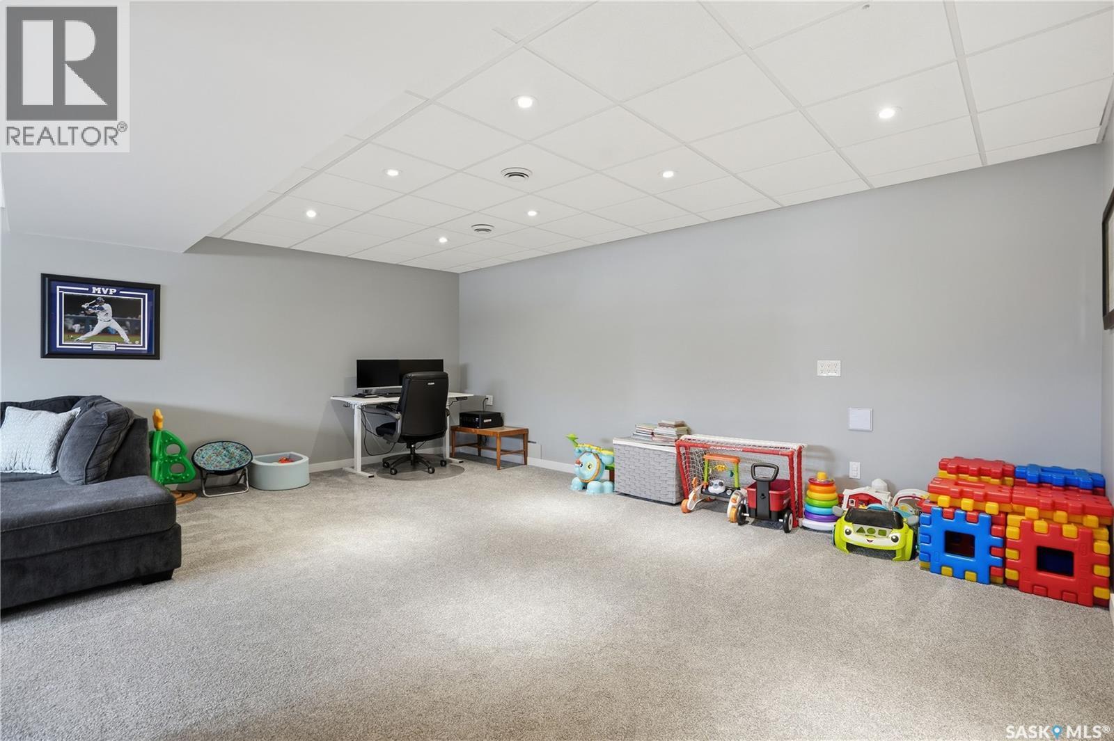 6719 Maplecrest Place, Regina, SK - Indoor