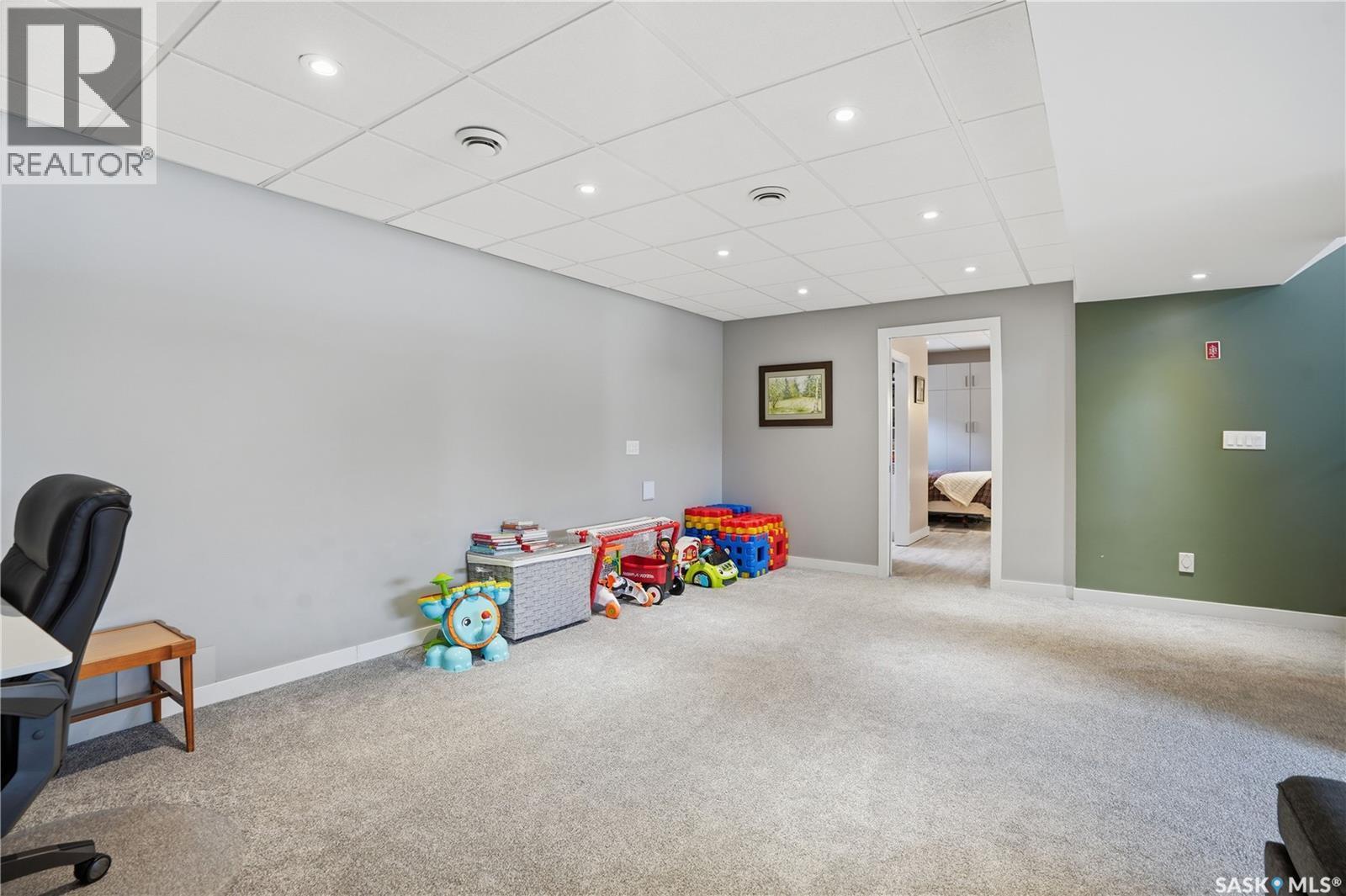 6719 Maplecrest Place, Regina, SK - Indoor