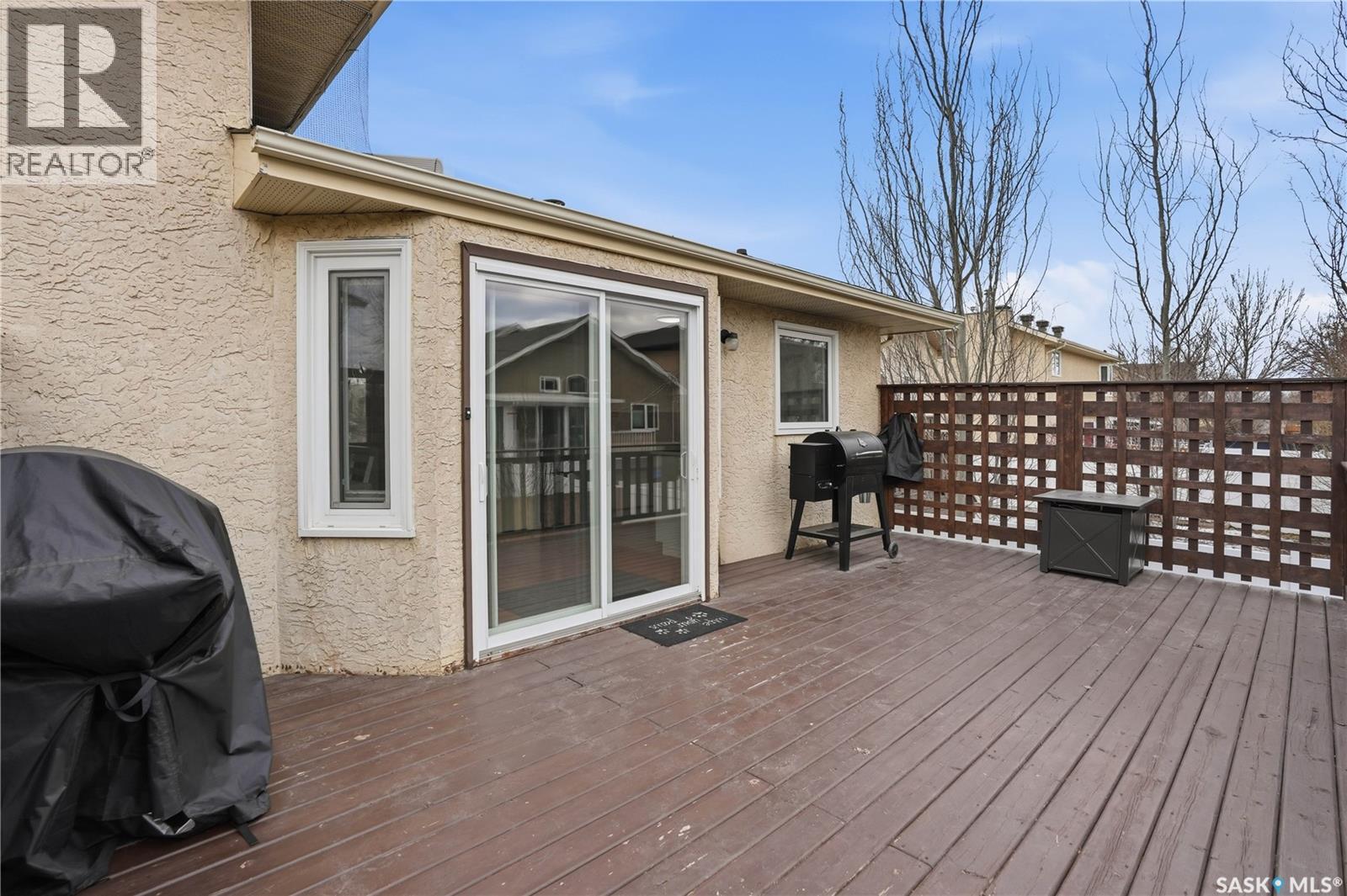 6719 Maplecrest Place, Regina, SK - Outdoor With Deck Patio Veranda With Exterior