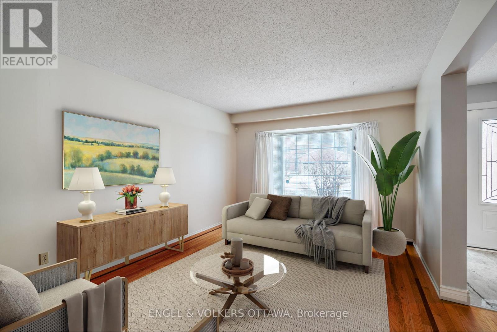 3 Balding Crescent, Ottawa, ON - Indoor Photo Showing Living Room