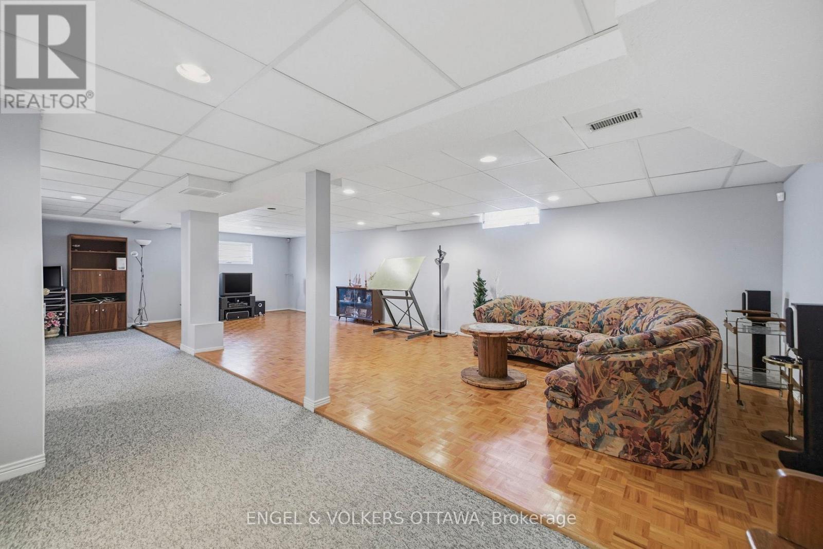 3 Balding Crescent, Ottawa, ON - Indoor