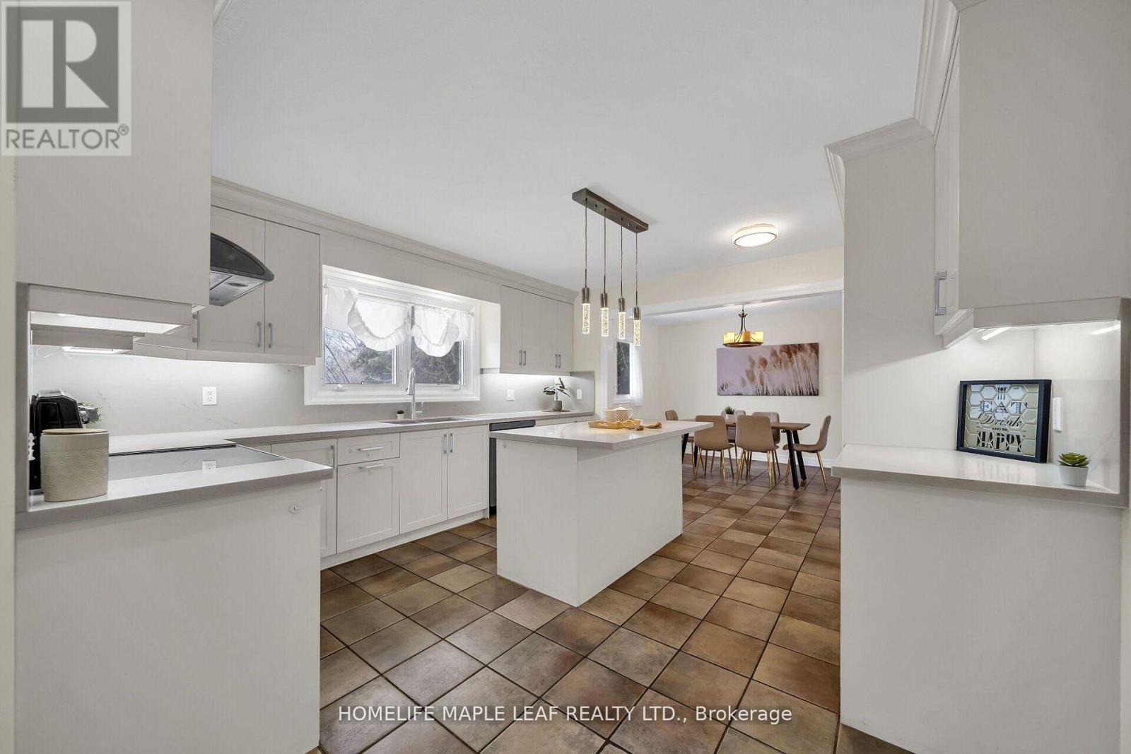 46 Chicopee Terrace, Kitchener, ON - Indoor Photo Showing Kitchen