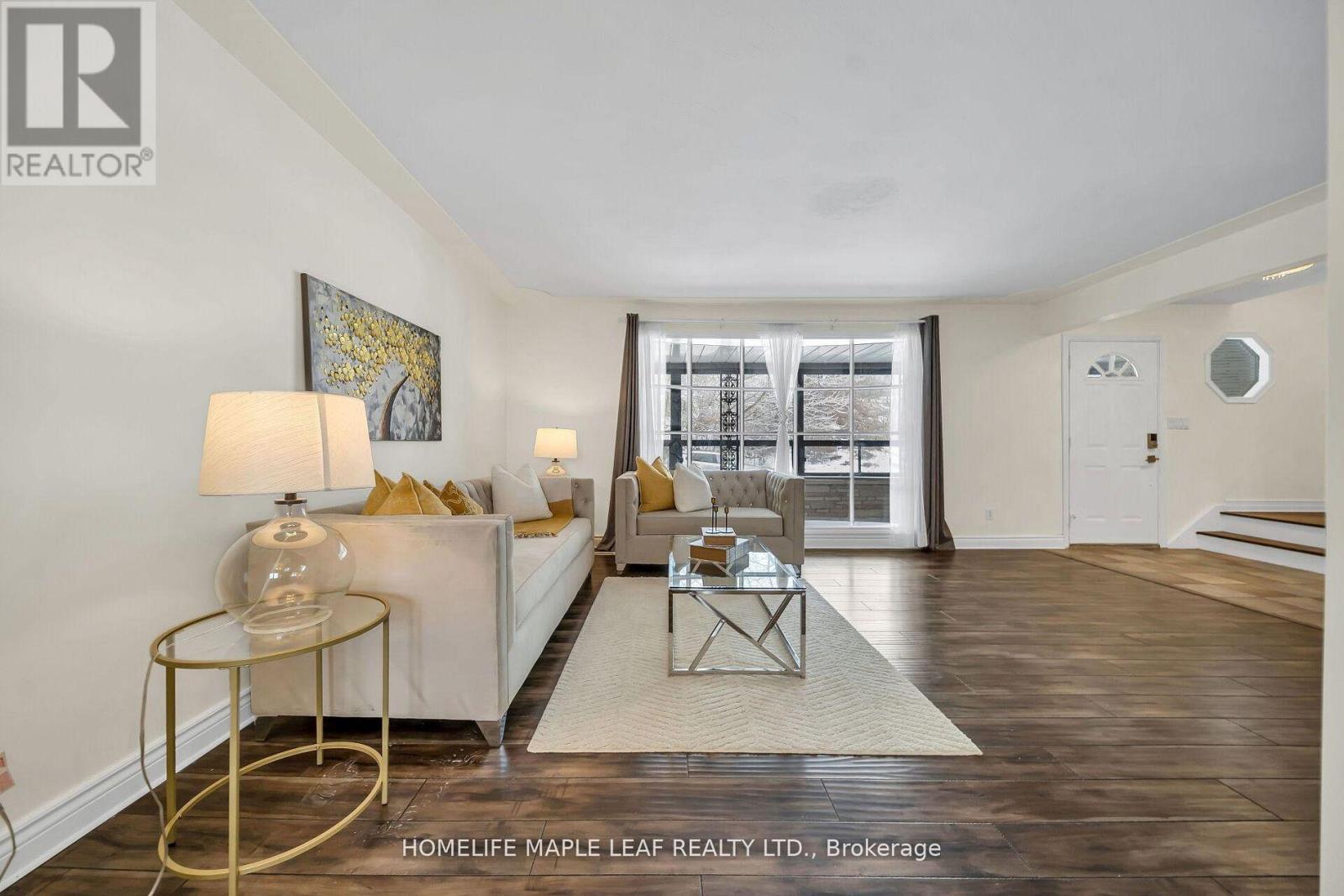 46 Chicopee Terrace, Kitchener, ON - Indoor Photo Showing Living Room