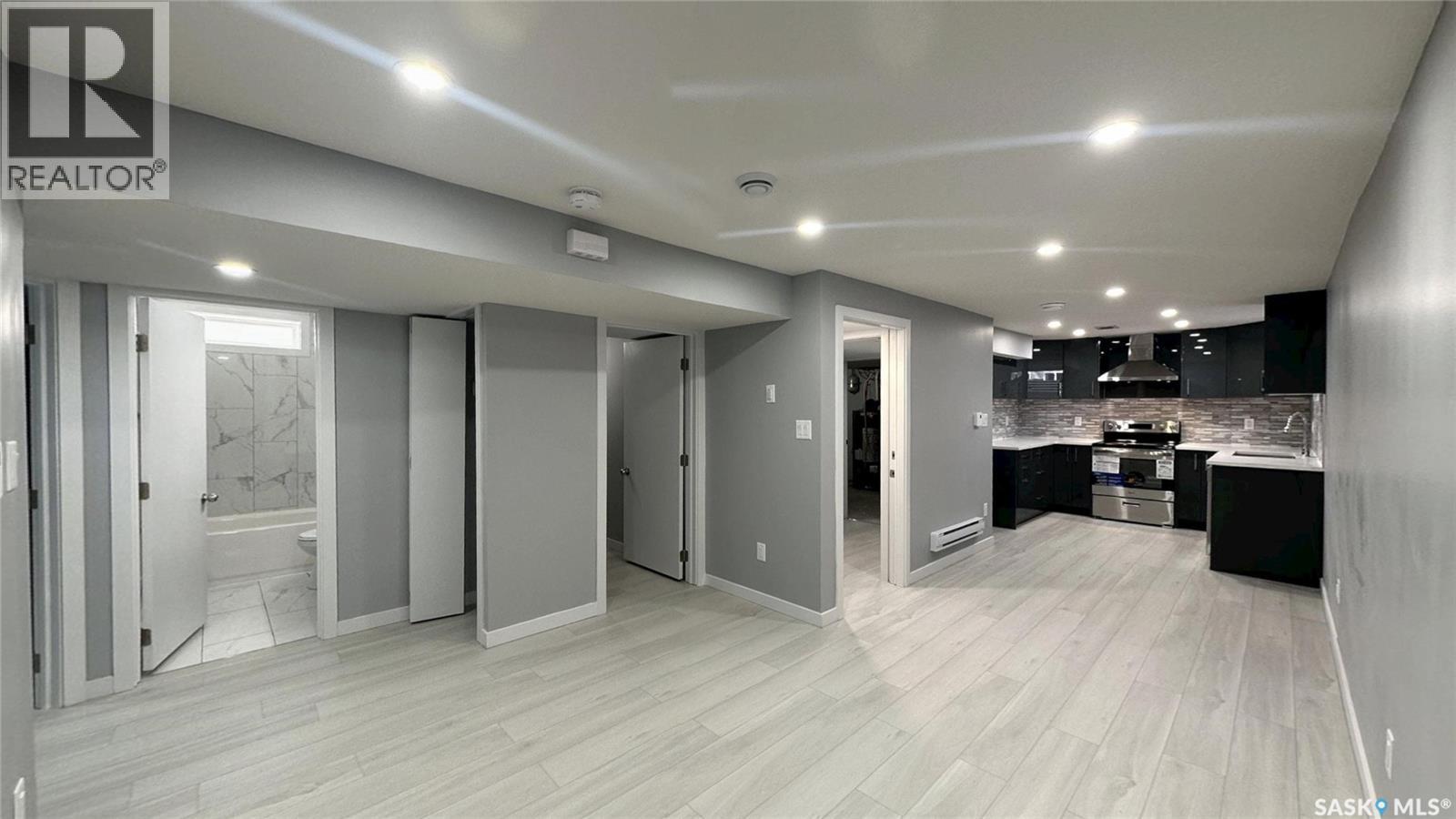 1607 9Th Avenue N, Saskatoon, SK - Indoor Photo Showing Other Room