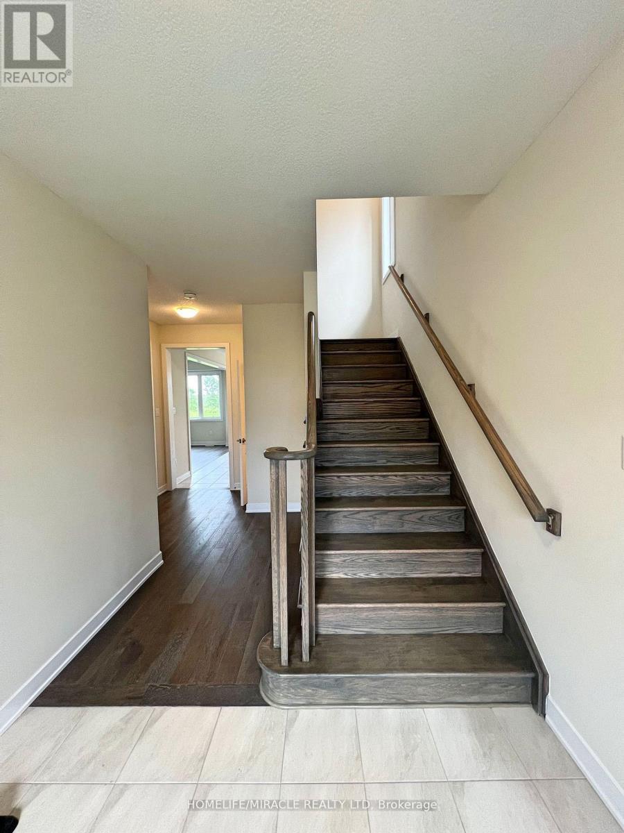 66 Aviron Crescent, Welland, ON - Indoor Photo Showing Other Room