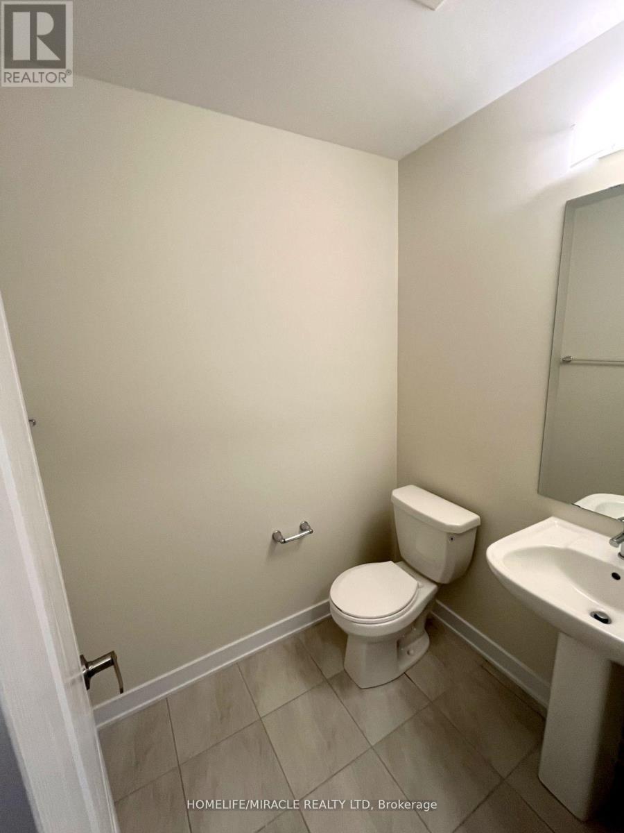 66 Aviron Crescent, Welland, ON - Indoor Photo Showing Bathroom