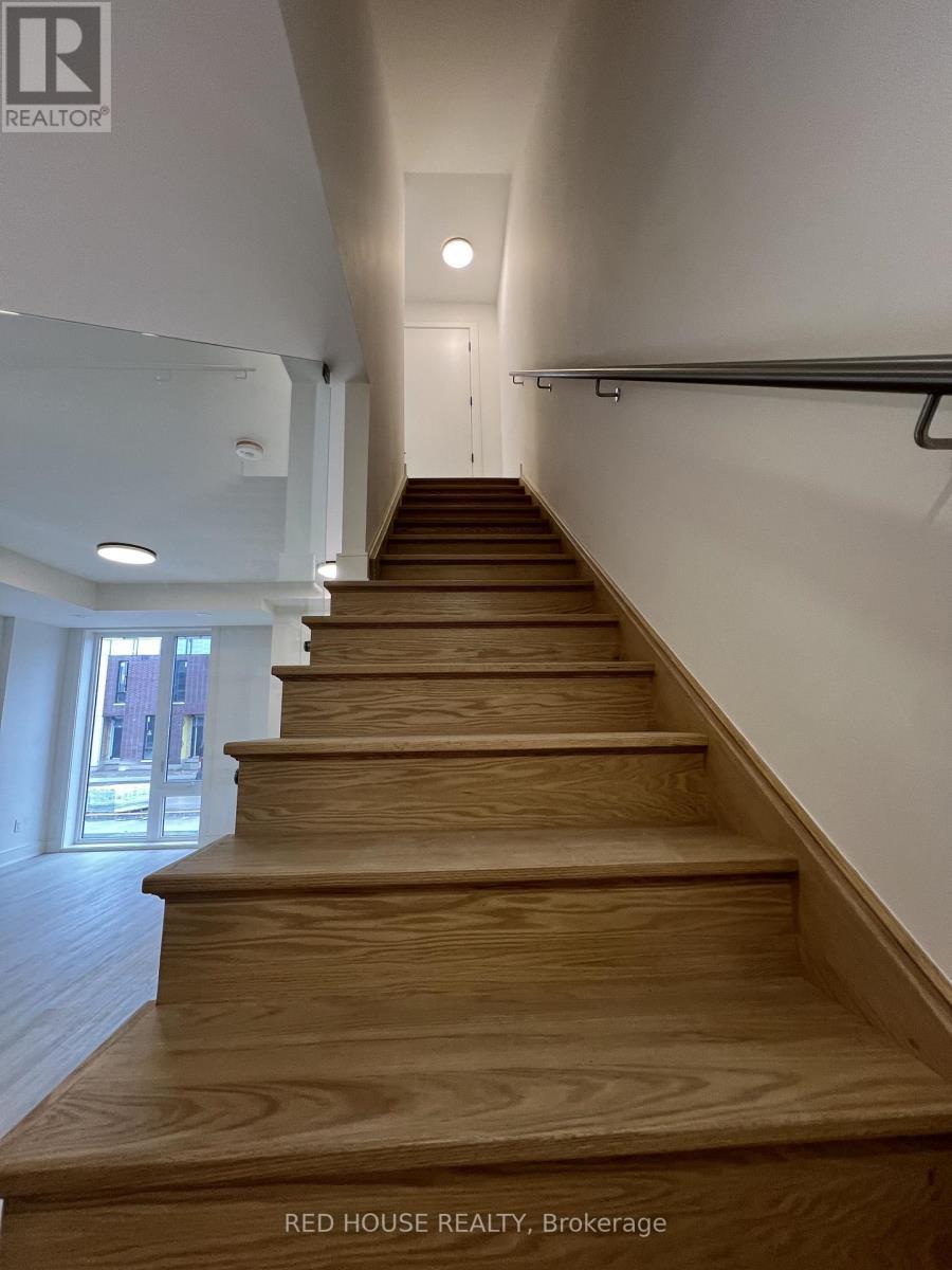120 Everett Common, St. Catharines, ON - Indoor Photo Showing Other Room