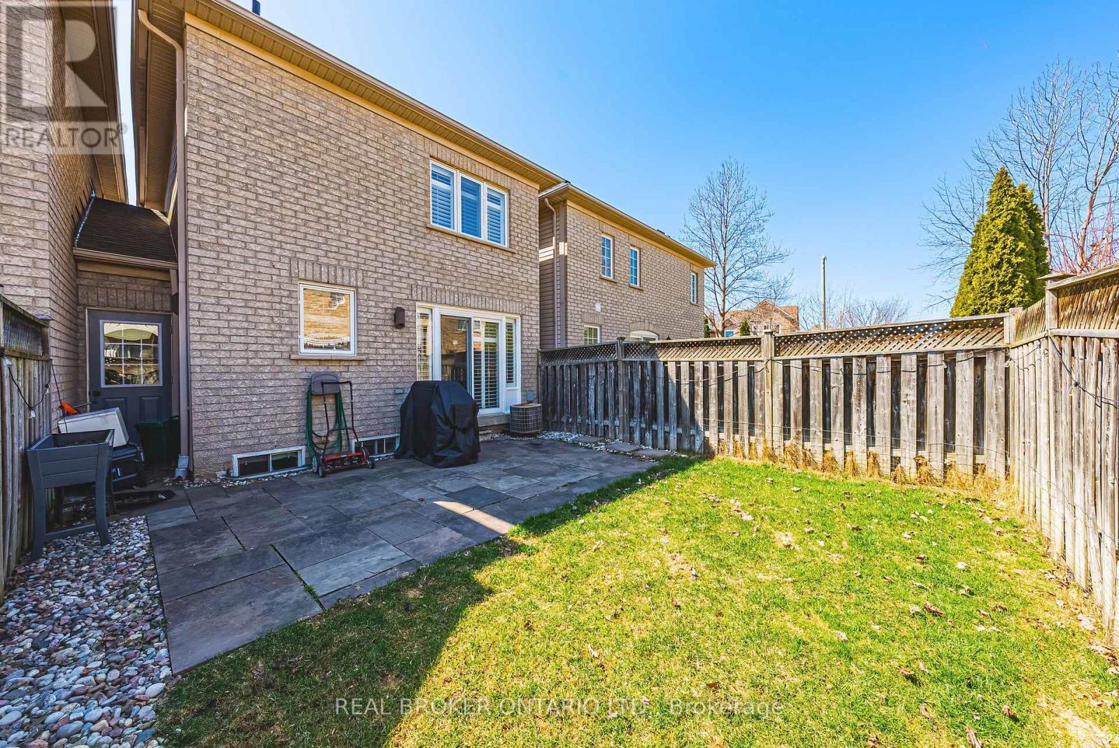 2259 Seton Crescent, Burlington, ON - Outdoor With Exterior