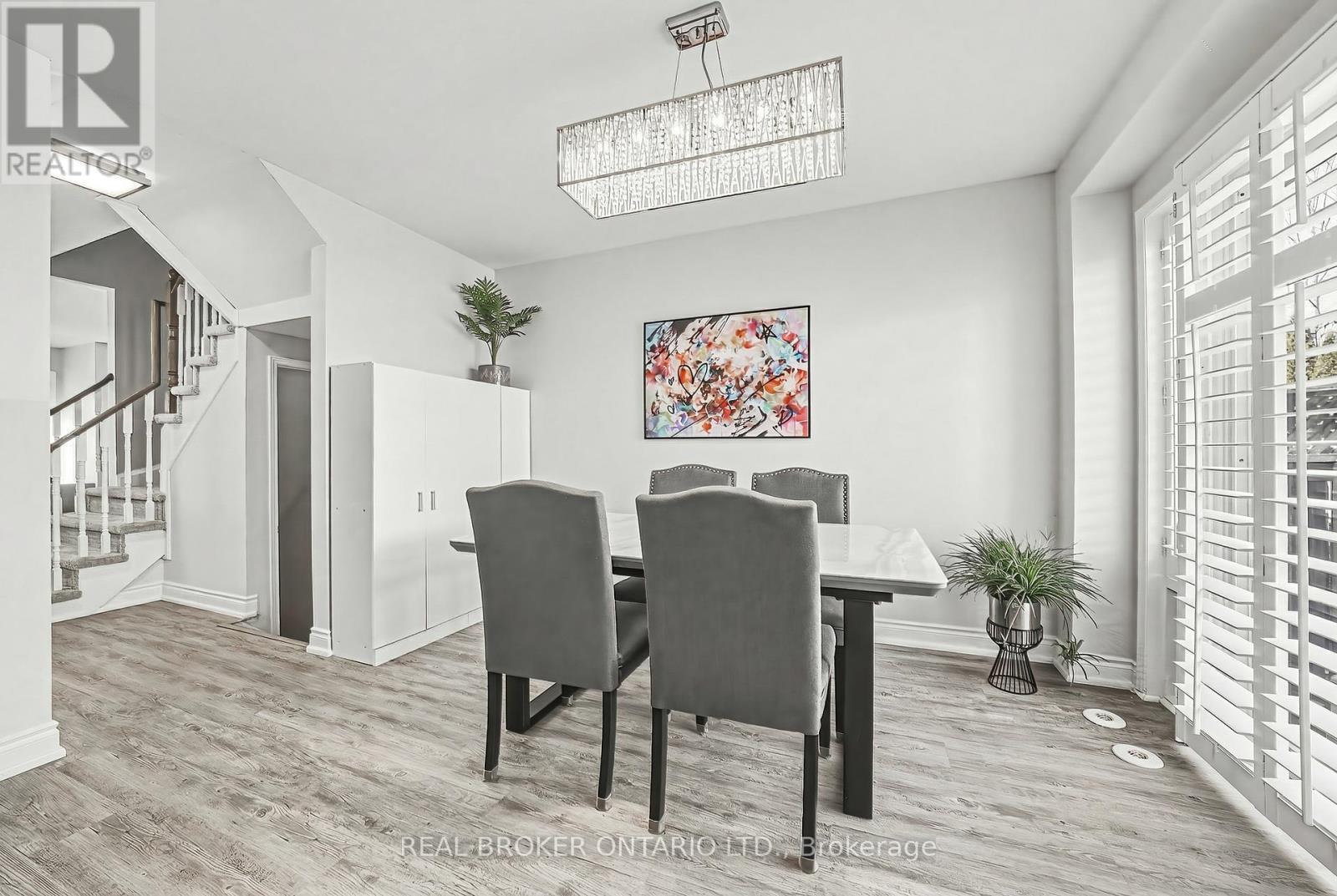 2259 Seton Crescent, Burlington, ON - Indoor